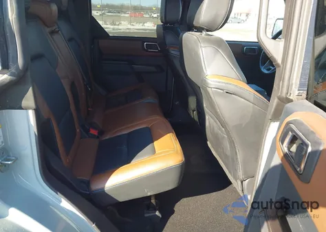 2024 Ford Bronco Outer Banks z USA, uszkodzony, nr VIN 1FMEE8BP3RLA70079